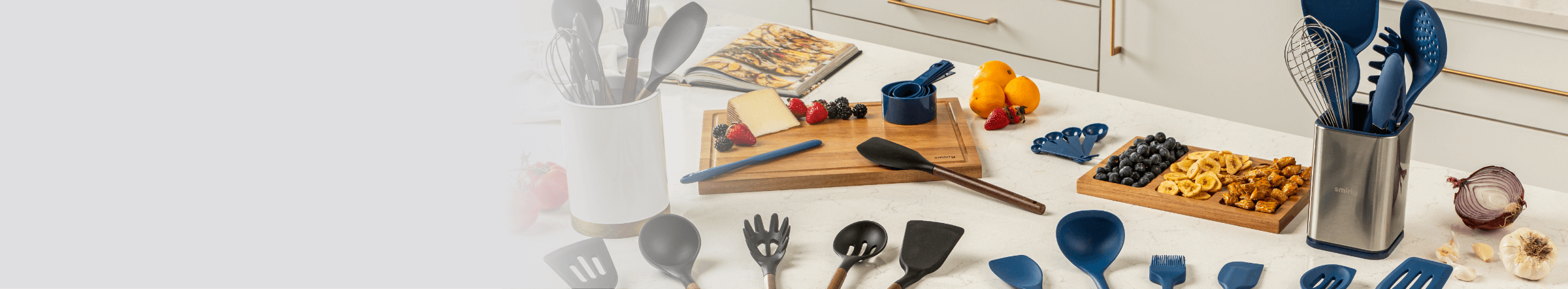 SMIRLY Black Kitchen Utensils Set with Holder: Kitchen Cooking Utensil –  DREAMBLISSSTORELLC